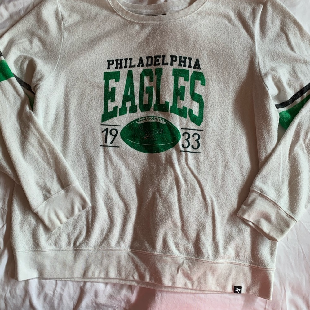 Philadelphia Eagles white sweatshirt